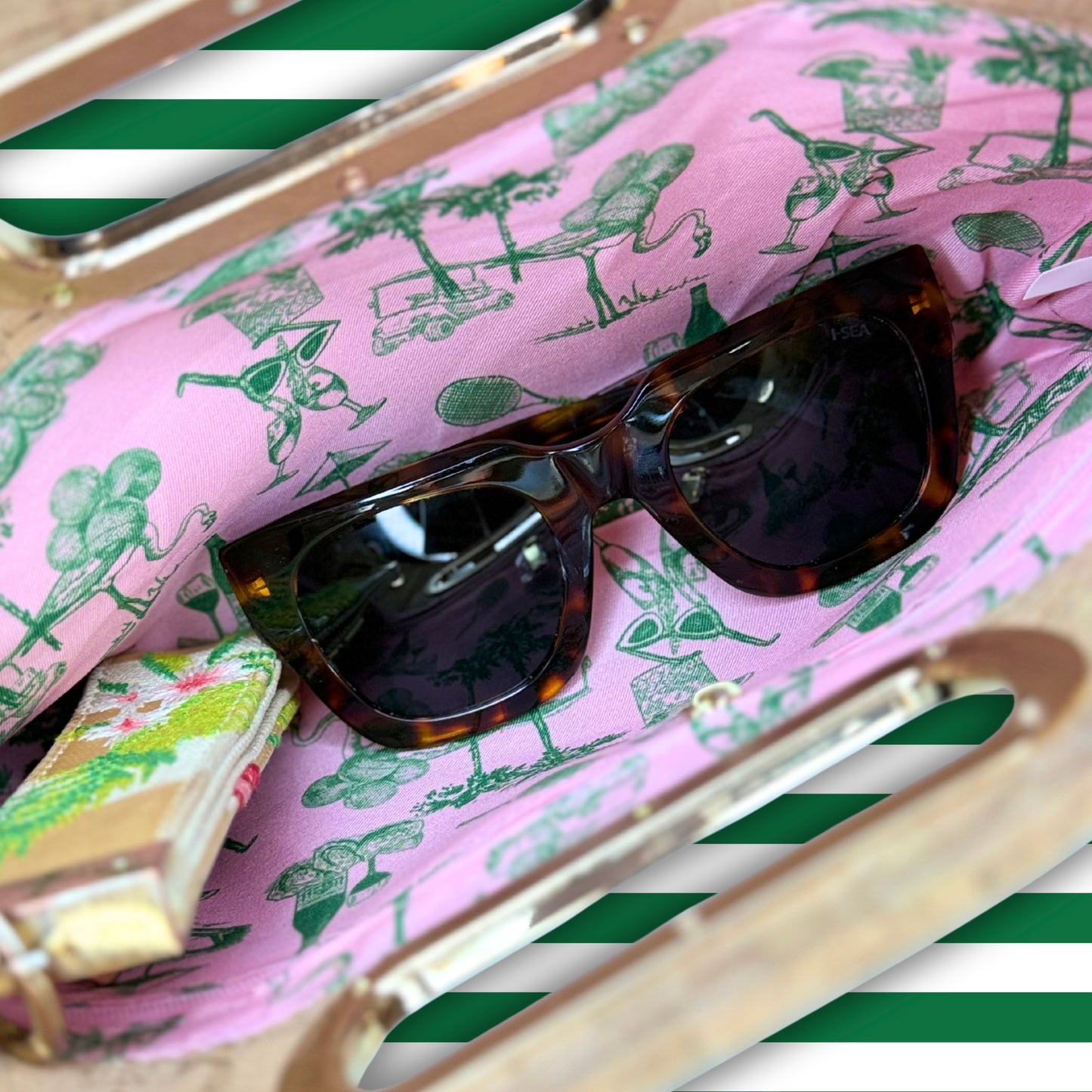 Folly Clutch - Wholesale